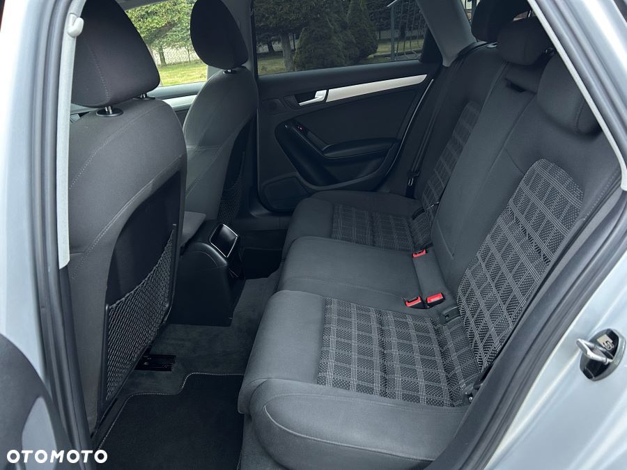 Audi A4 Avant 2.0 TDI DPF S line Sportpaket - 16