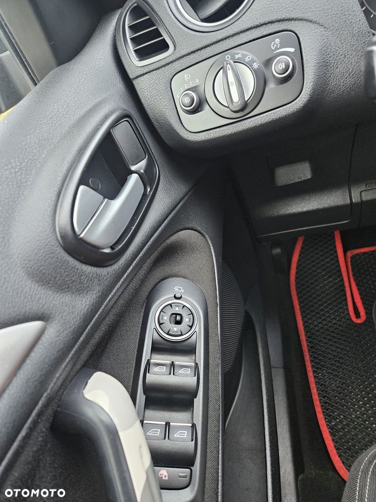 Ford S-Max 2.0 TDCi DPF Trend - 15