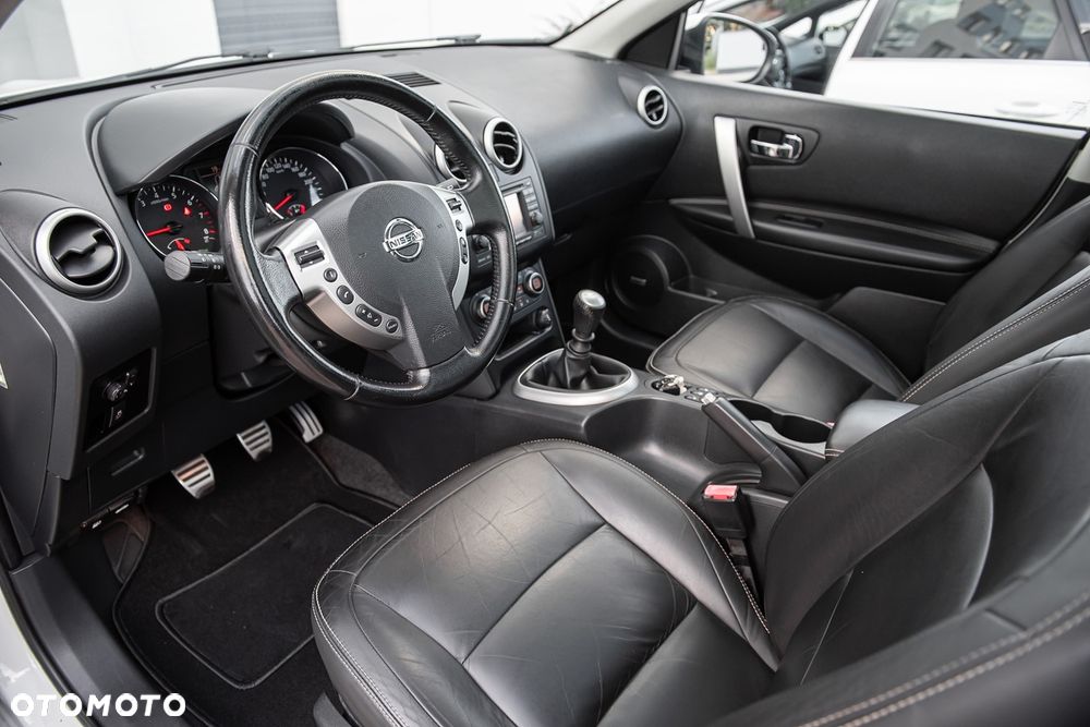Nissan Qashqai+2 - 16