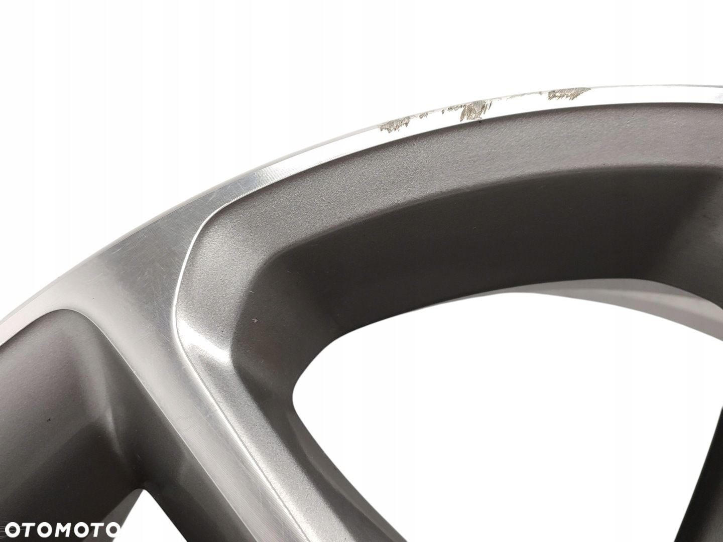Felga aluminiowa Hyundai Santa Fe OE 52910-2W410 7.5" x 19" 5x114.3 ET 49,5 - 7