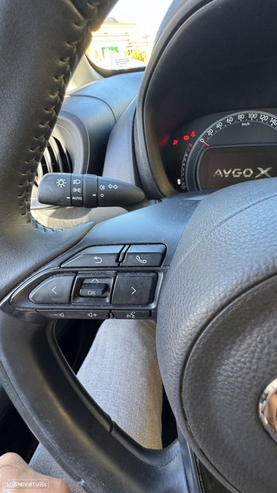 Toyota Aygo 1.0 X-Play Plus - 15