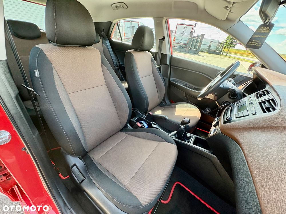 Hyundai i20 1.2 Fresh - 18