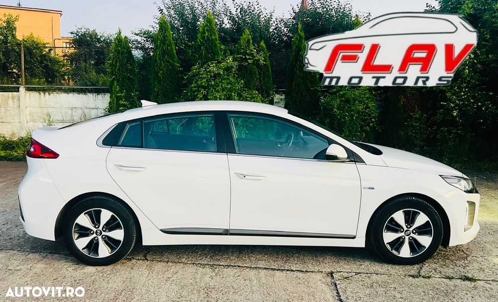Hyundai IONIQ 1.6 GDI Premium - 30