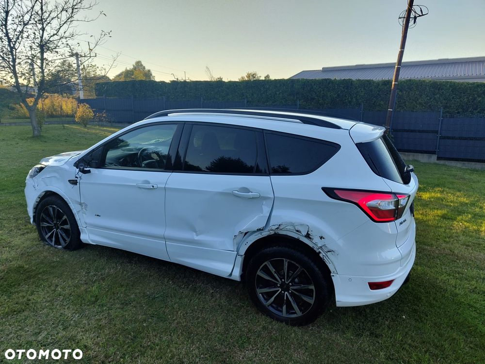 Ford Kuga 2.0 TDCi 4x4 ST-Line - 11