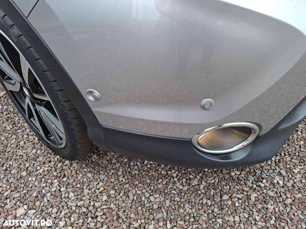Nissan Qashqai 1.6 DIG-T TEKNA - 25