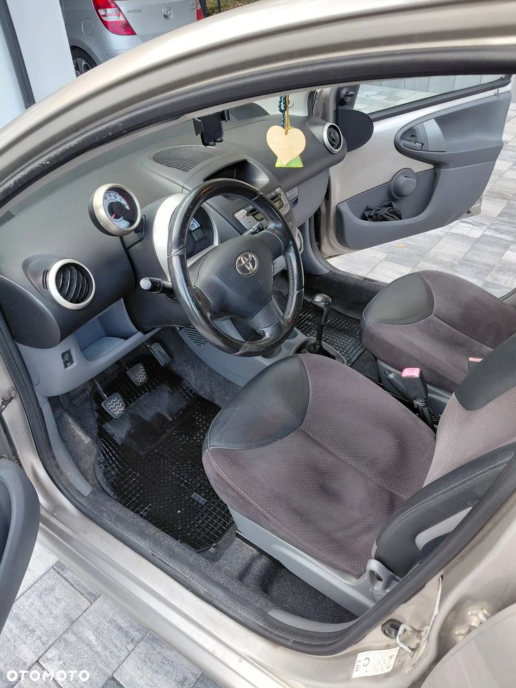 Toyota Aygo 1.0 VVT-i Gold - 12