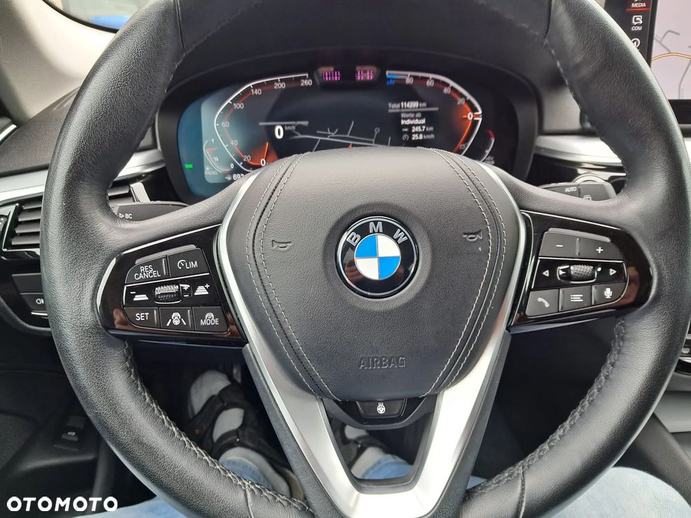 BMW Seria 5 520d Luxury Line sport - 15