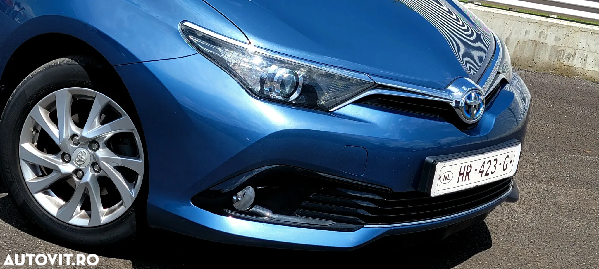 Toyota Auris 1.8 L VVT-i HSD Luna - 15