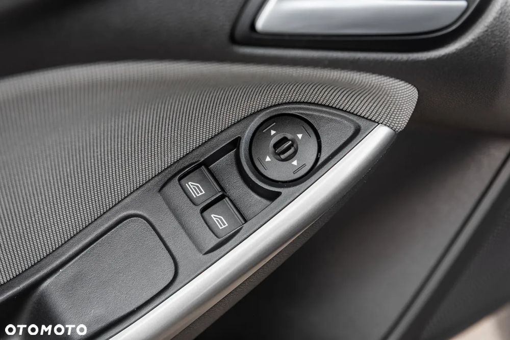 Ford Focus - 19