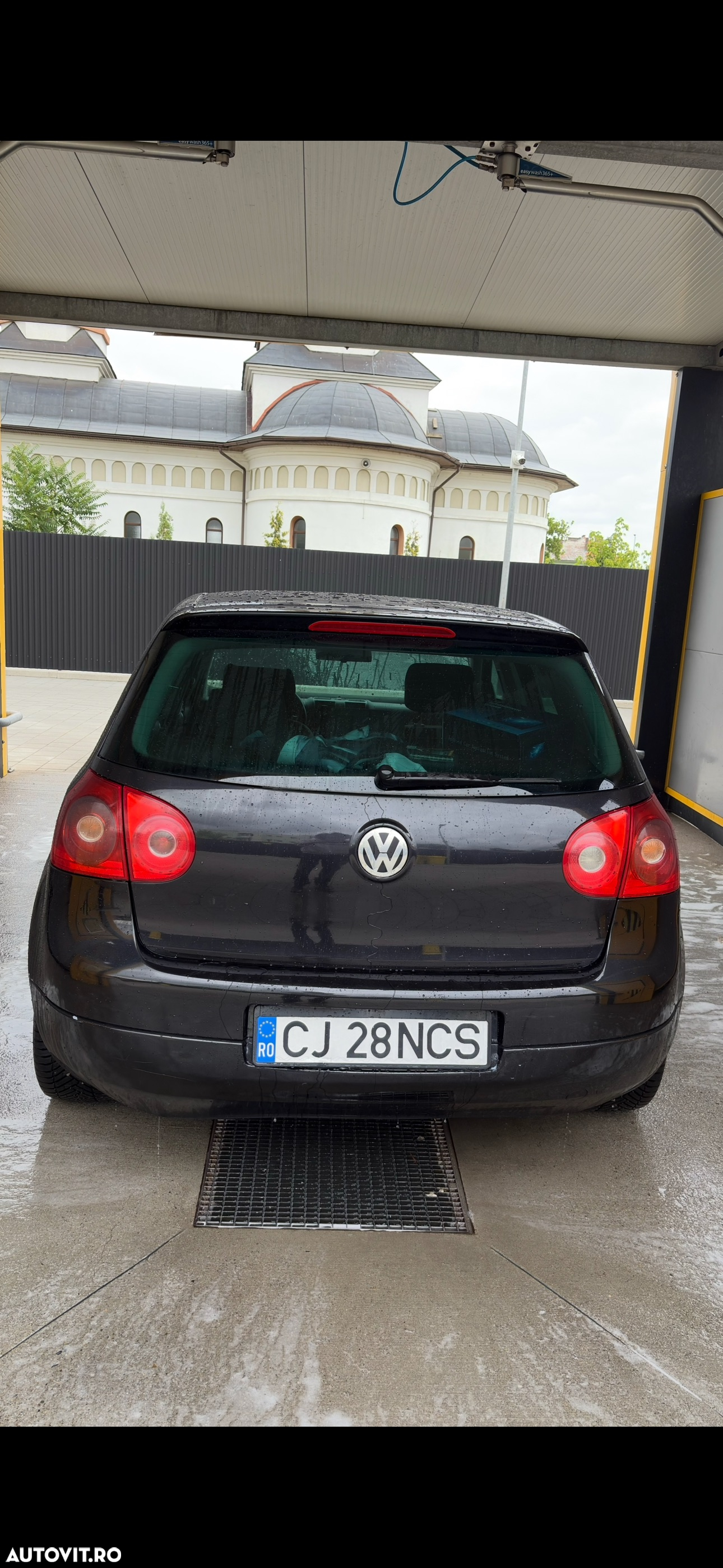 Volkswagen Golf - 2