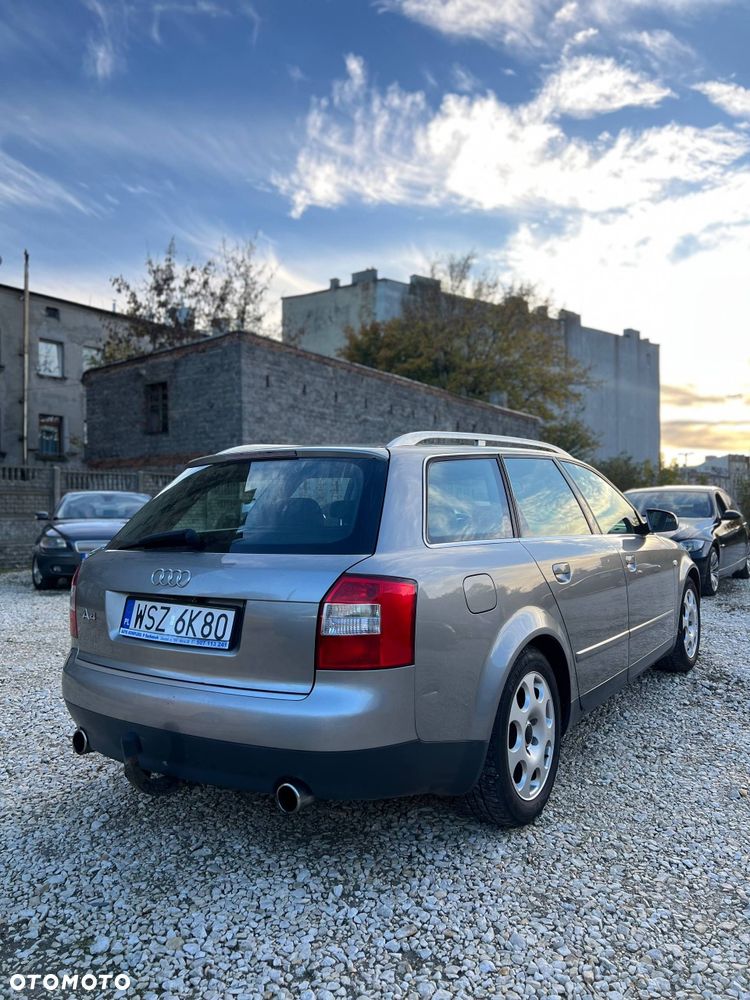 Audi A4 Avant - 4