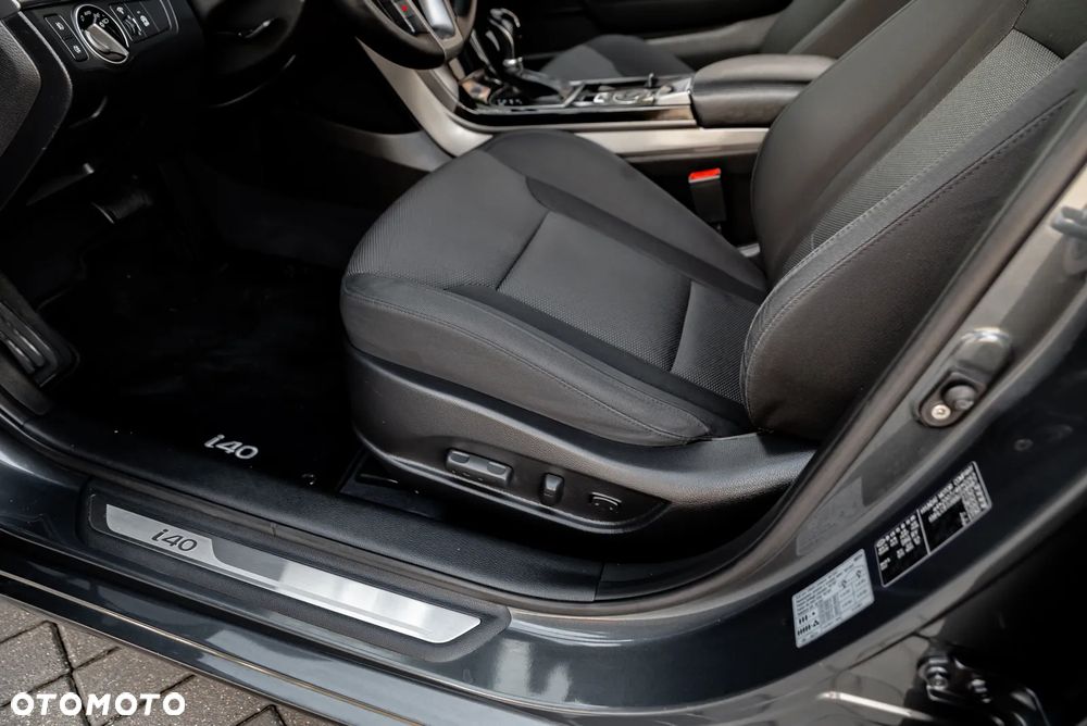 Hyundai i40 Kombi 1.7 CRDi DCT Premium - 18