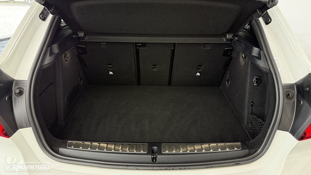 BMW 118 d Pack M - 28