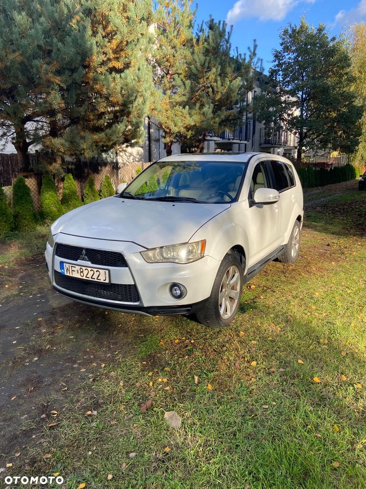 Mitsubishi Outlander 3.0 V6 XLS - 1