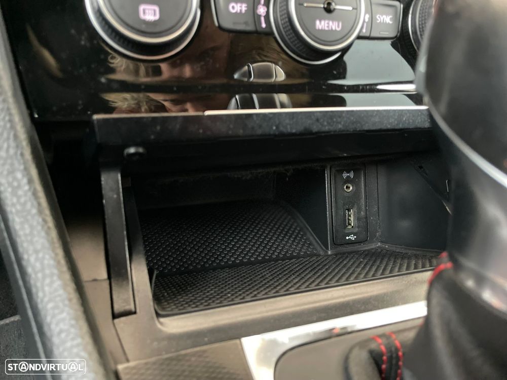 VW Golf 2.0 TSi GTi DSG Performance - 39