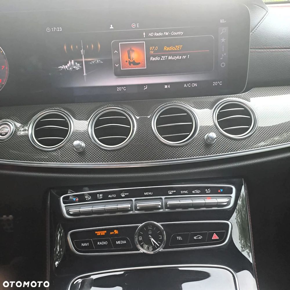 Mercedes-Benz Klasa E AMG 53 4Matic 9G-TRONIC - 11