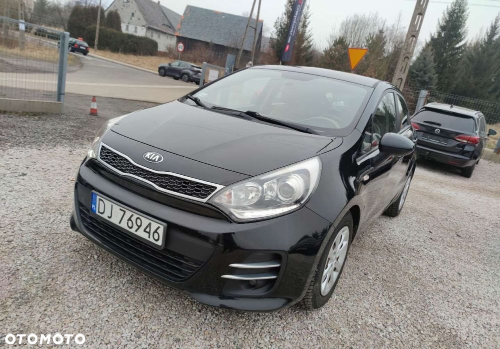 Kia Rio - 12