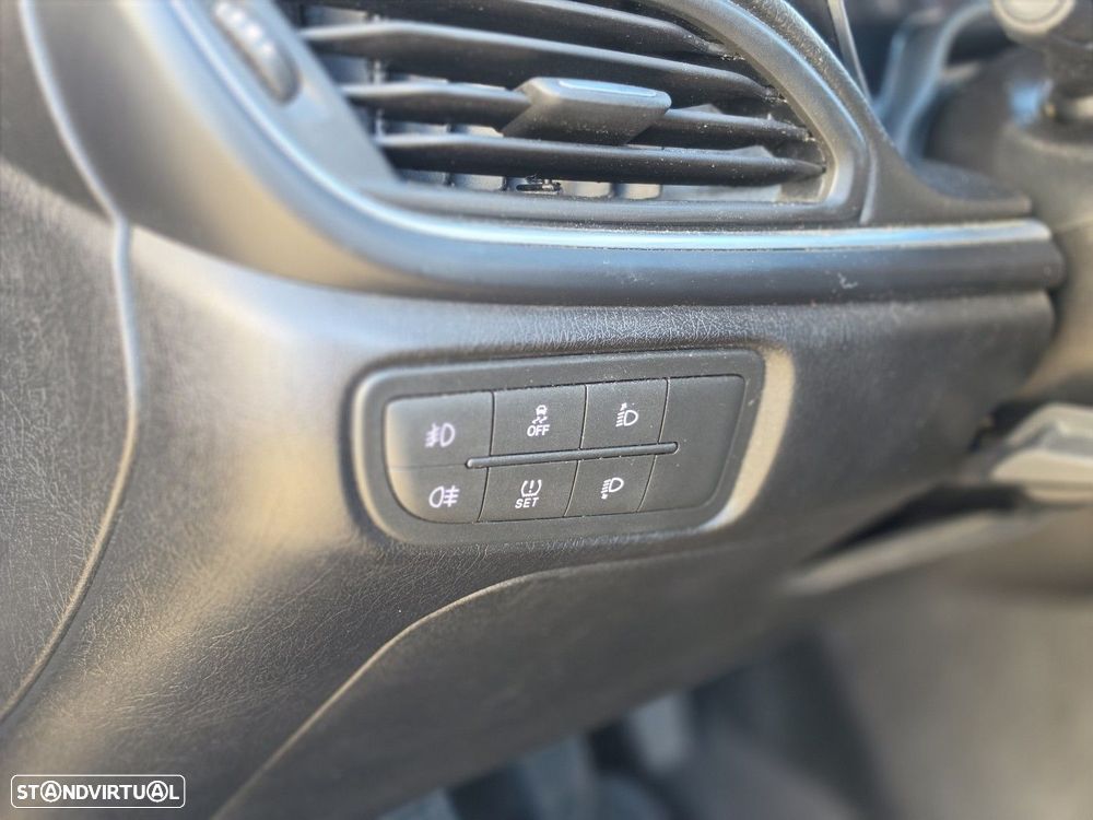 Fiat Tipo 1.3 M-Jet Lounge Tech J17 - 11