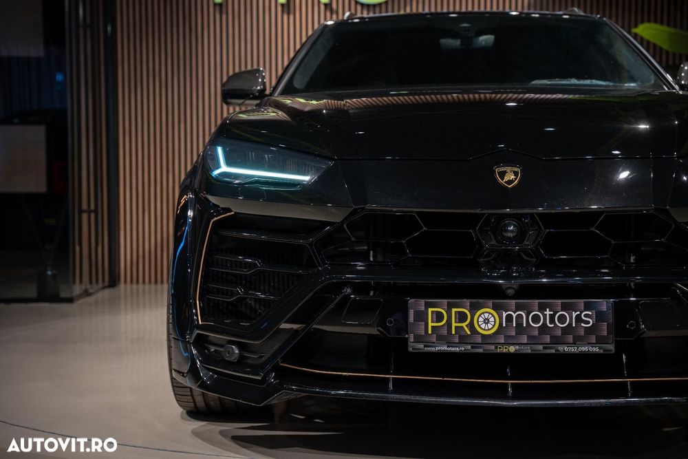 Lamborghini URUS - 8