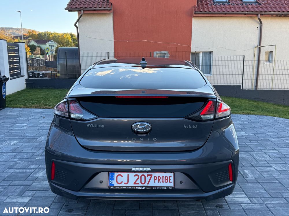 Hyundai IONIQ Hybrid 1.6 GDI Premium - 17