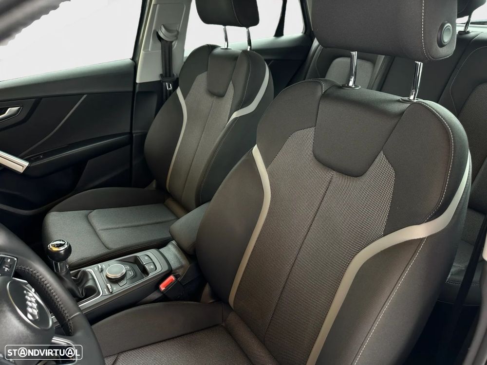 Audi Q2 1.0 TFSI Design — fotografia 15