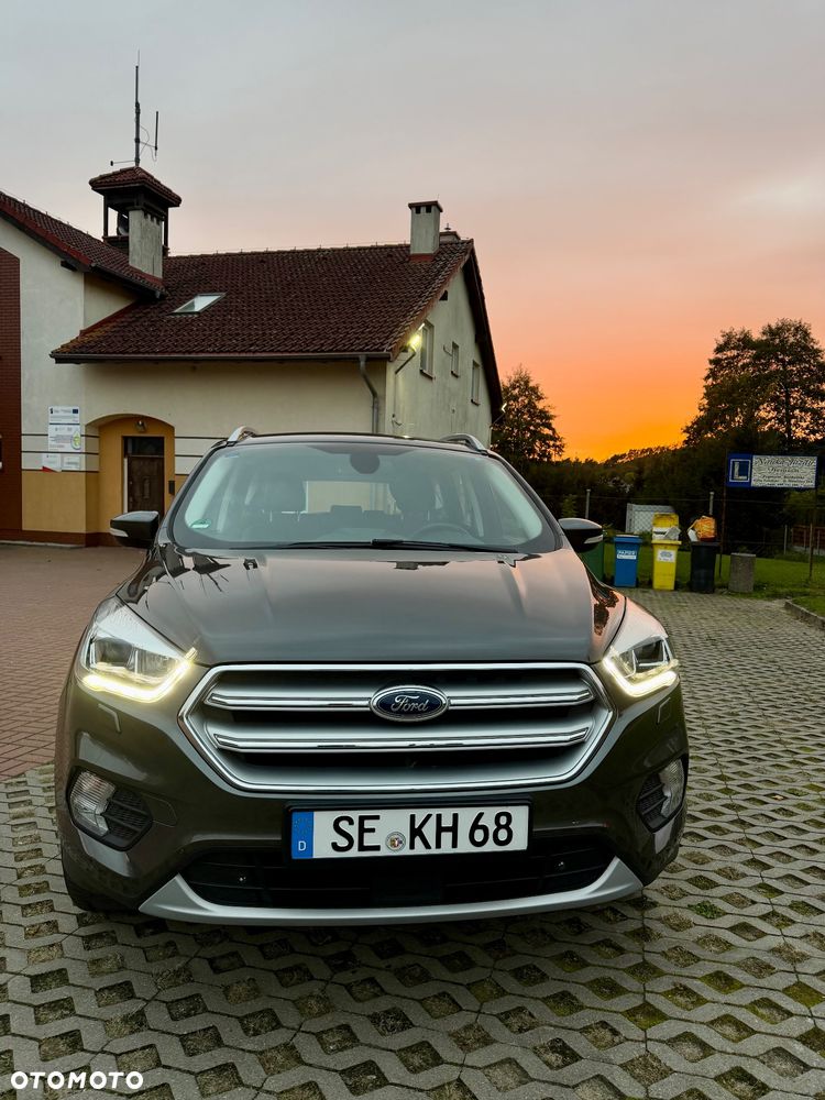 Ford Kuga - 13