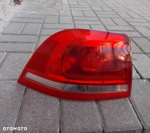 VW TOUAREG LIFT 10-14 LAMPA LEWA TYLNA 7P6945095B - 1