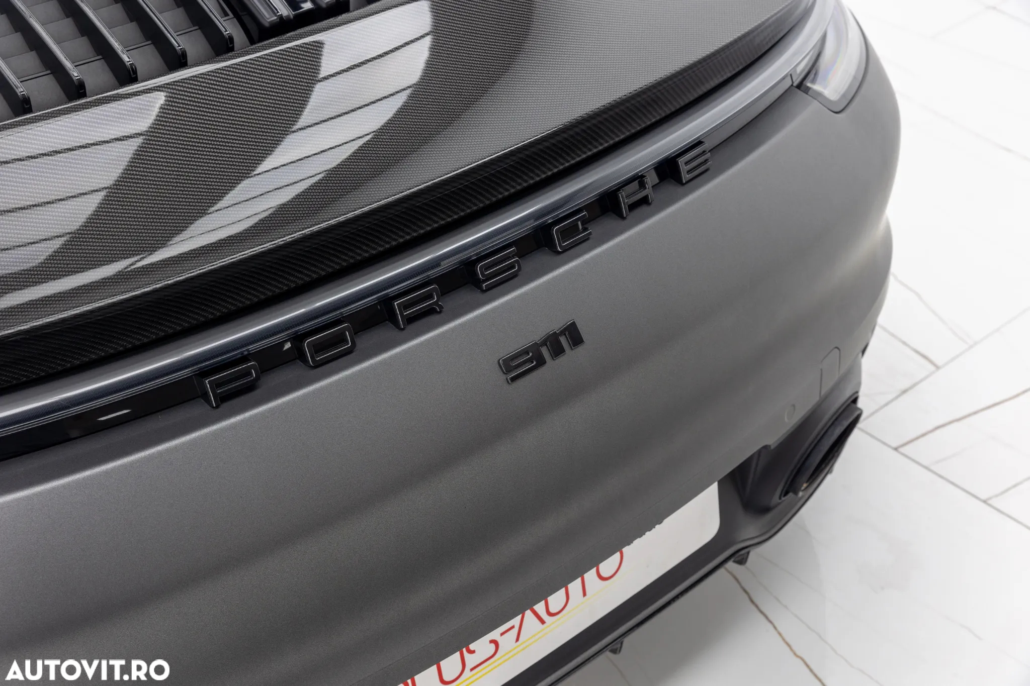 Porsche 911 Carrera 4S - 29