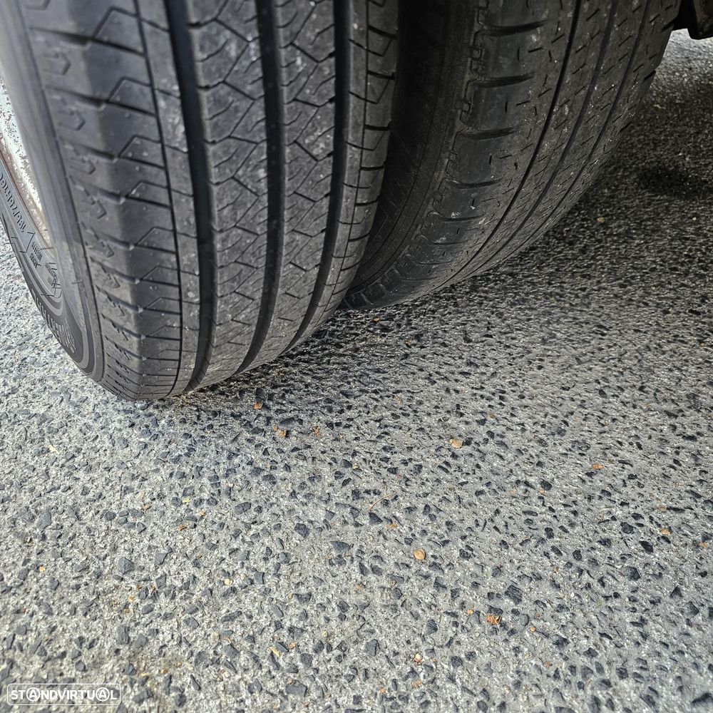 Iveco 35 C 13 Isótermica - 8