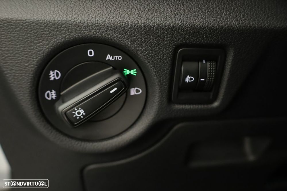 Skoda Kamiq 1.0 TSI DSG - 18