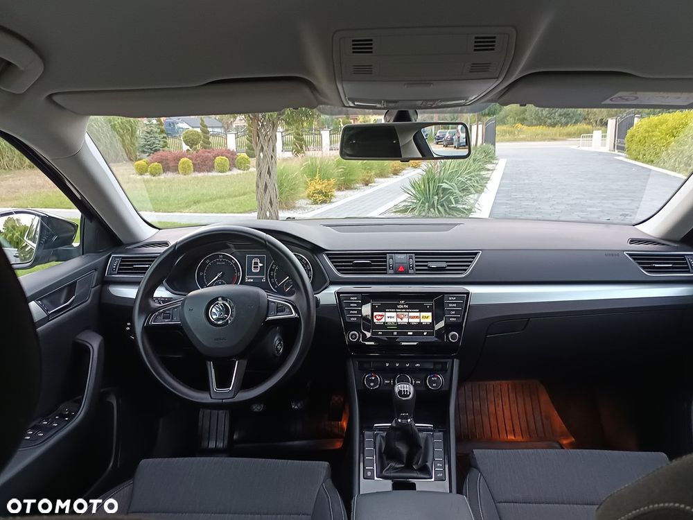 Skoda Superb ver-2-0-tdi-ambition - 6