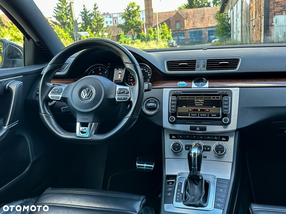 Volkswagen Passat 2.0 TDI Comfortline DSG - 2
