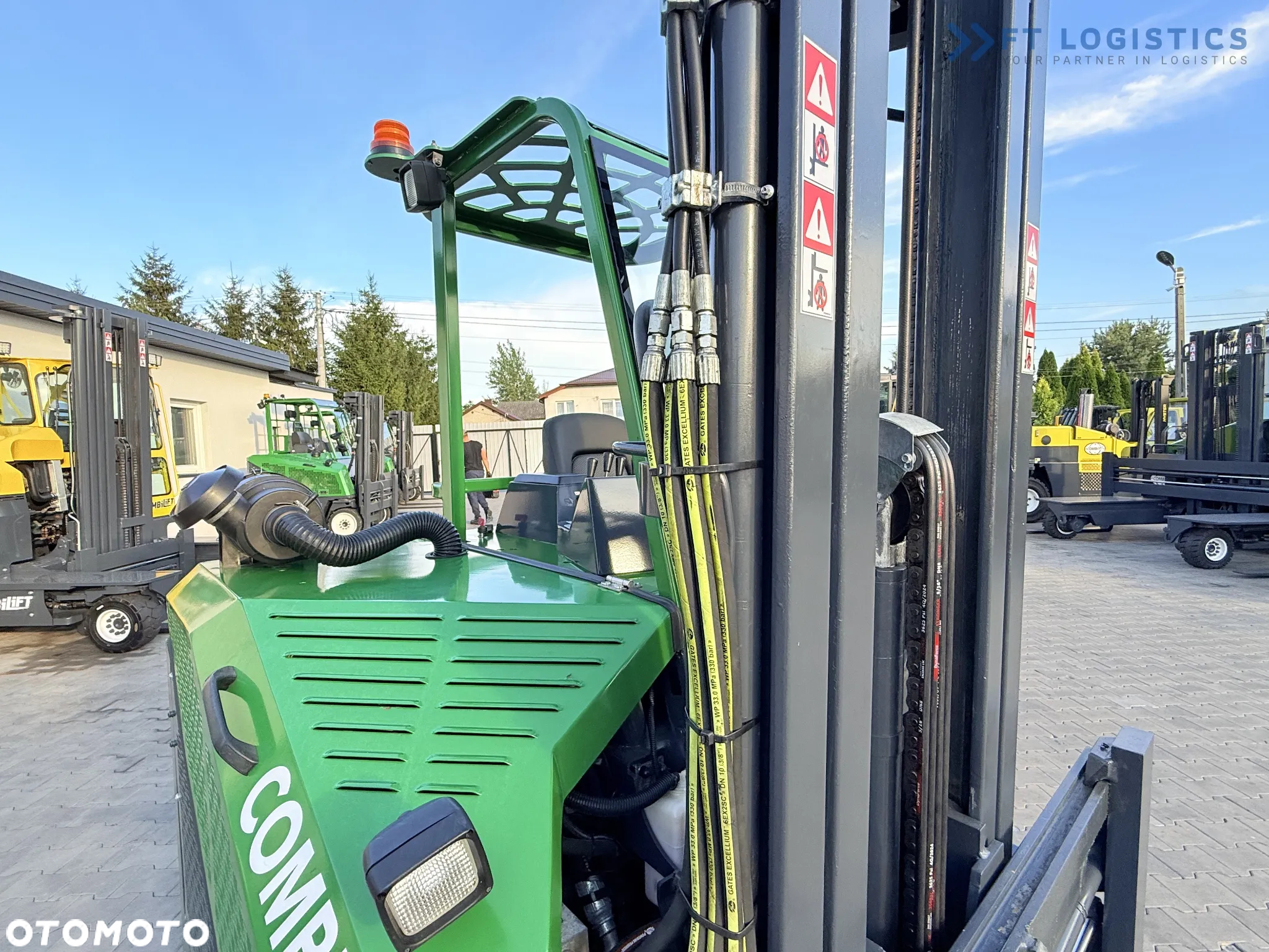 Combilift C2500CB / TRIPLEX / 5500MM / WOLNY SKOK / DIESEL / JEDYNIE 3768MTH / POZYCJONER / PRZESUW BOCZNY / NOWE OPONY / JAK NOWY / Szeroka oferta wózków czterokierunkowych i bocznych, dopasowanych do różnorodnych potrzeb i zastosowań. - 38