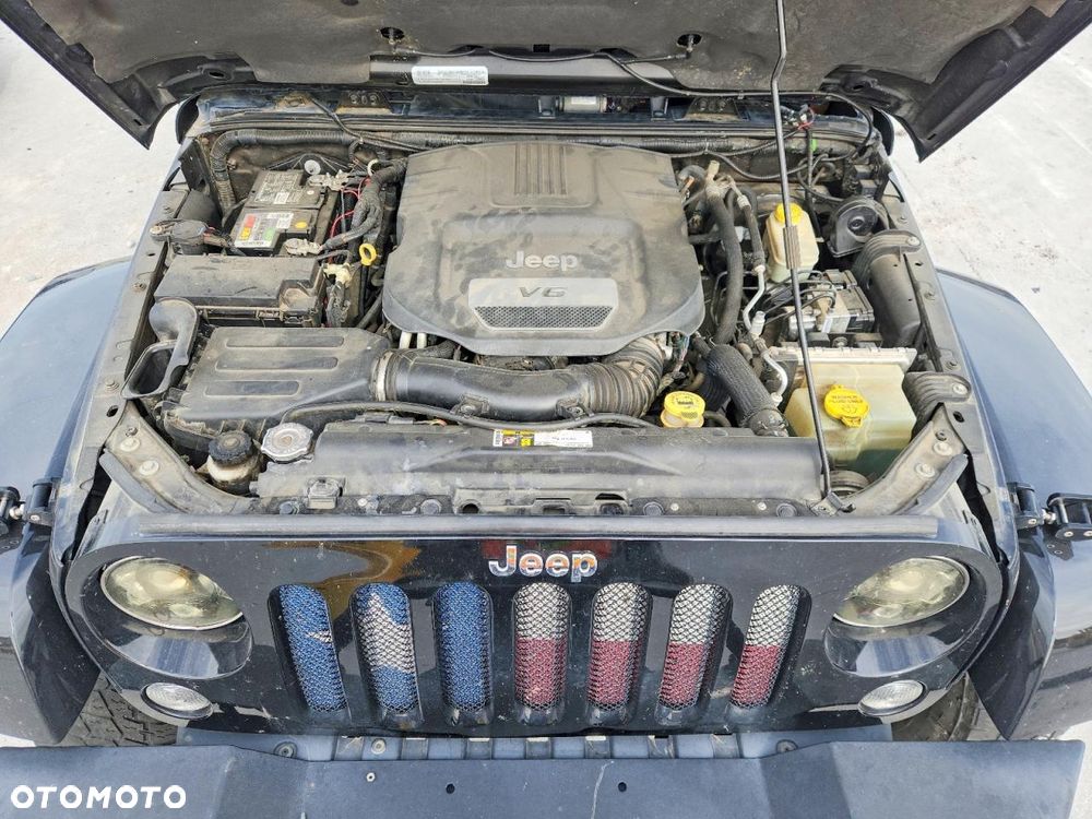 Jeep Wrangler 3.6 Unlim Sahara - 13