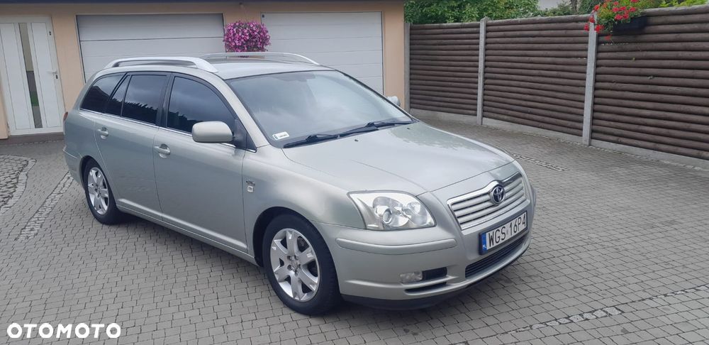 Toyota Avensis 2.0 D-4D High - 1