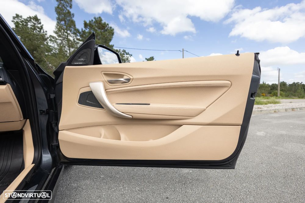 BMW 218 d Cabrio Pack M Auto - 35