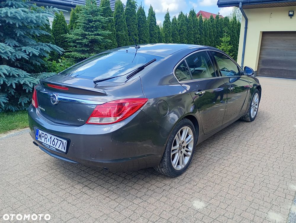 Opel Insignia 1.8 Sport - 11