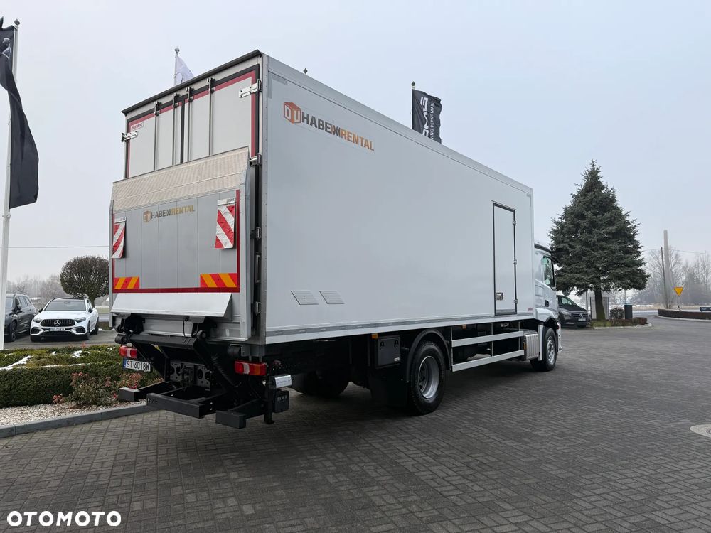 Mercedes-Benz Actros - 3