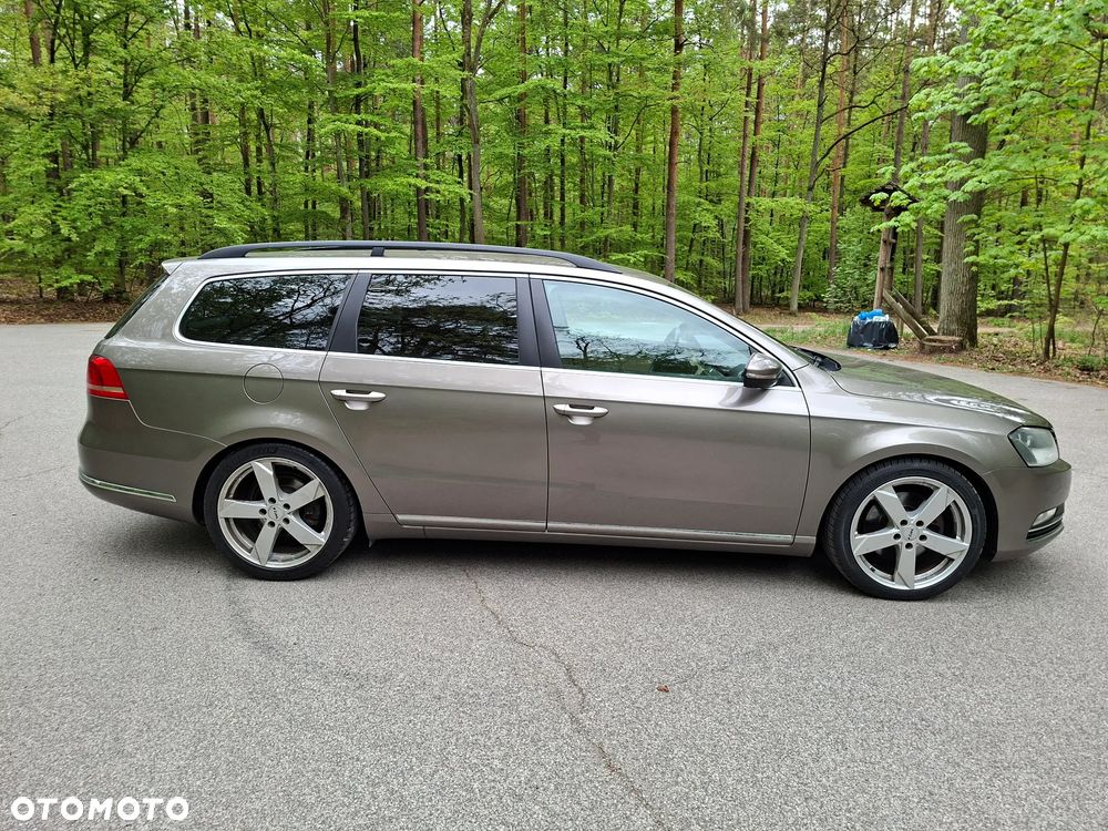 Volkswagen Passat 2.0 TDI Comfortline - 9