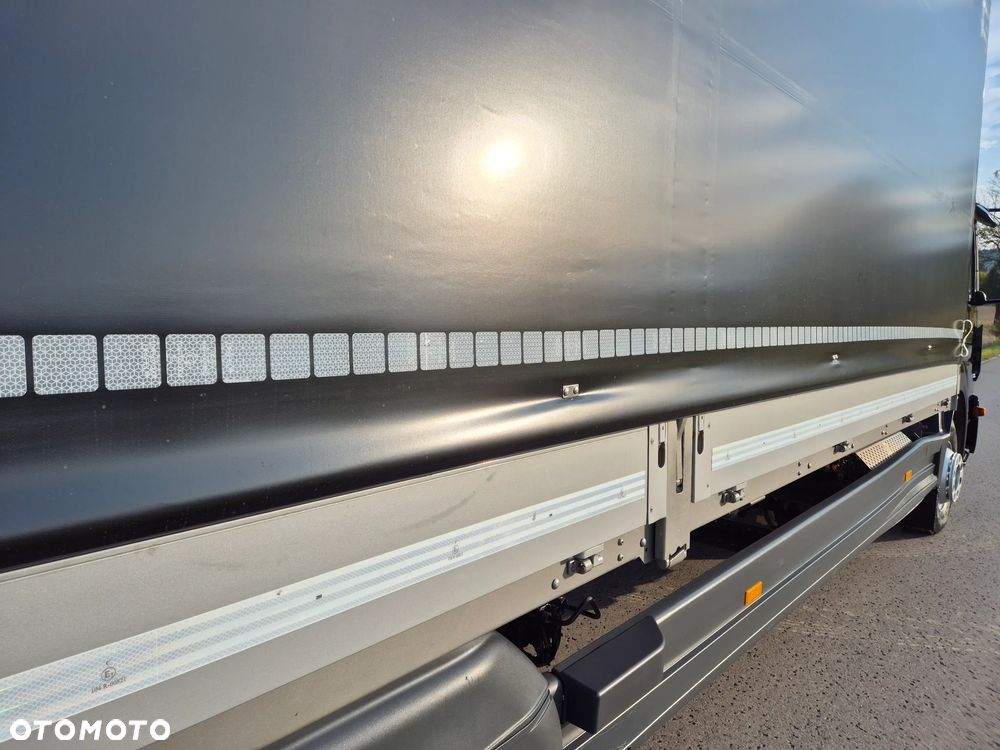 Mercedes-Benz Atego 1527 burto-firana z windą 7.2m SUPER STAN / GLOB / SYPIALNY / z Niemiec - 31