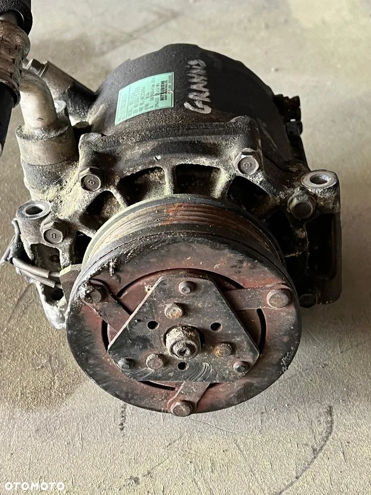 Sprężarka klimatyzacji Mitsubishi Grandis 2.0 7813A010 - 4