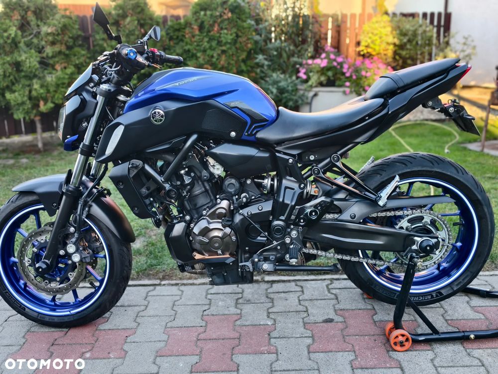 Yamaha MT - 22