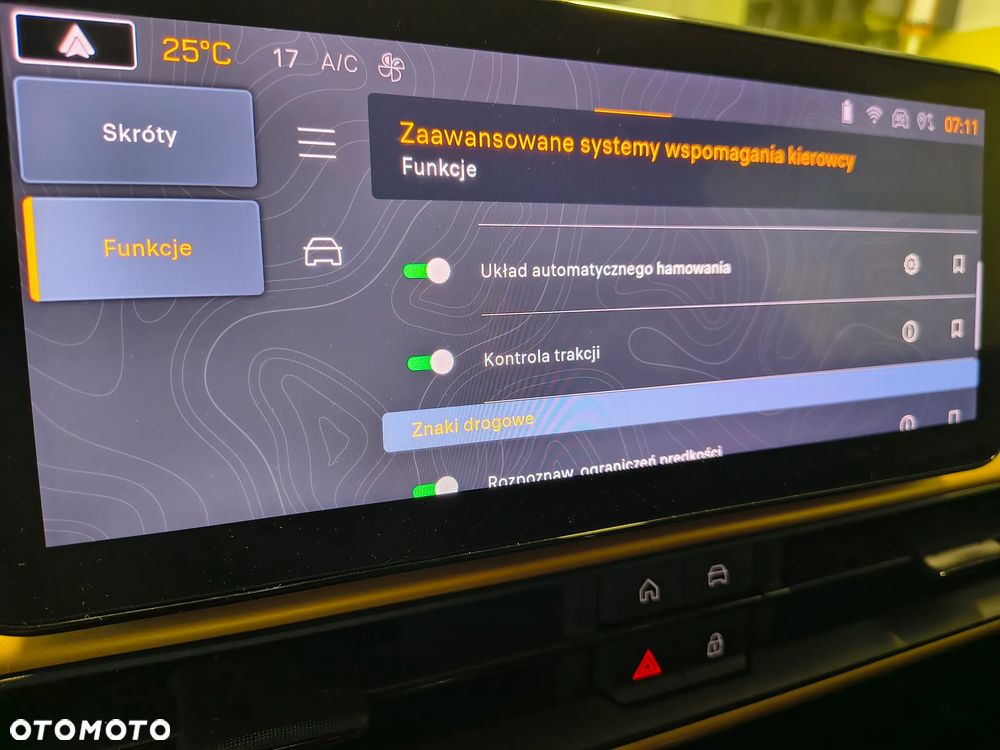 Jeep Avenger 1.2 GSE T3 Summit FWD - 14