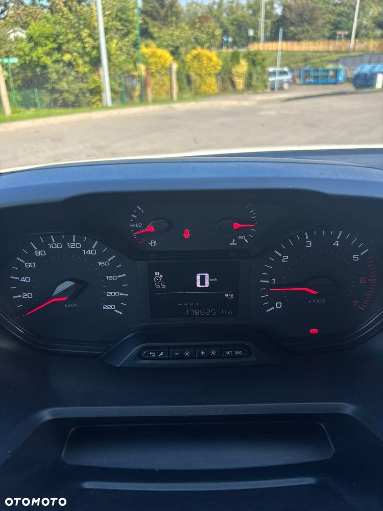 Peugeot Partner - 17