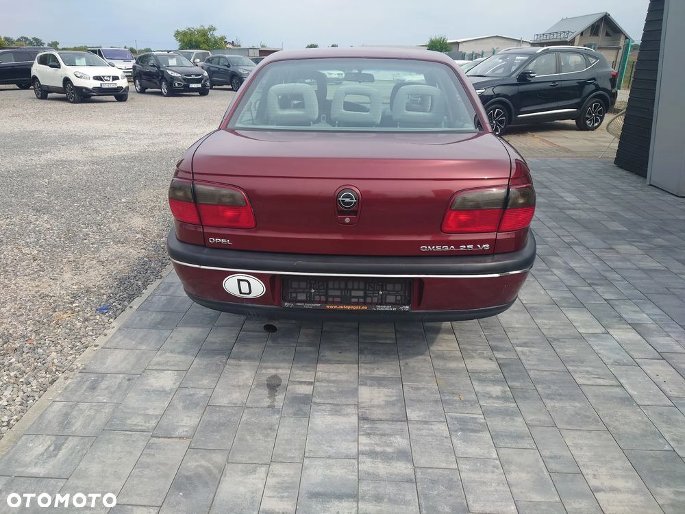 Opel Omega - 4