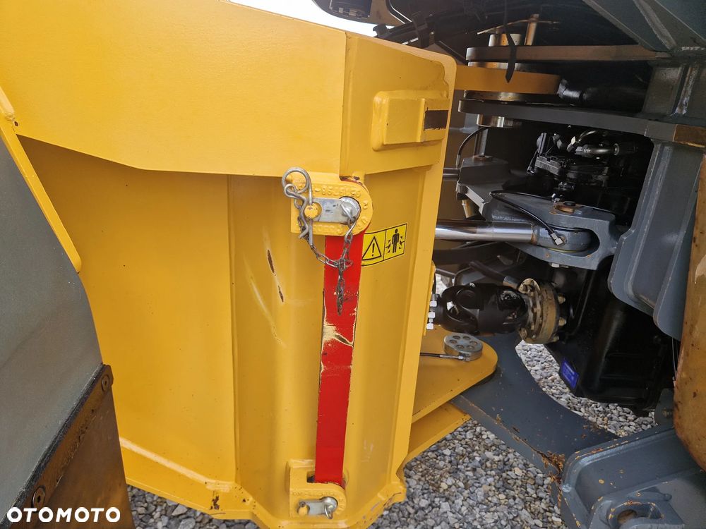 Liebherr L550 - 24