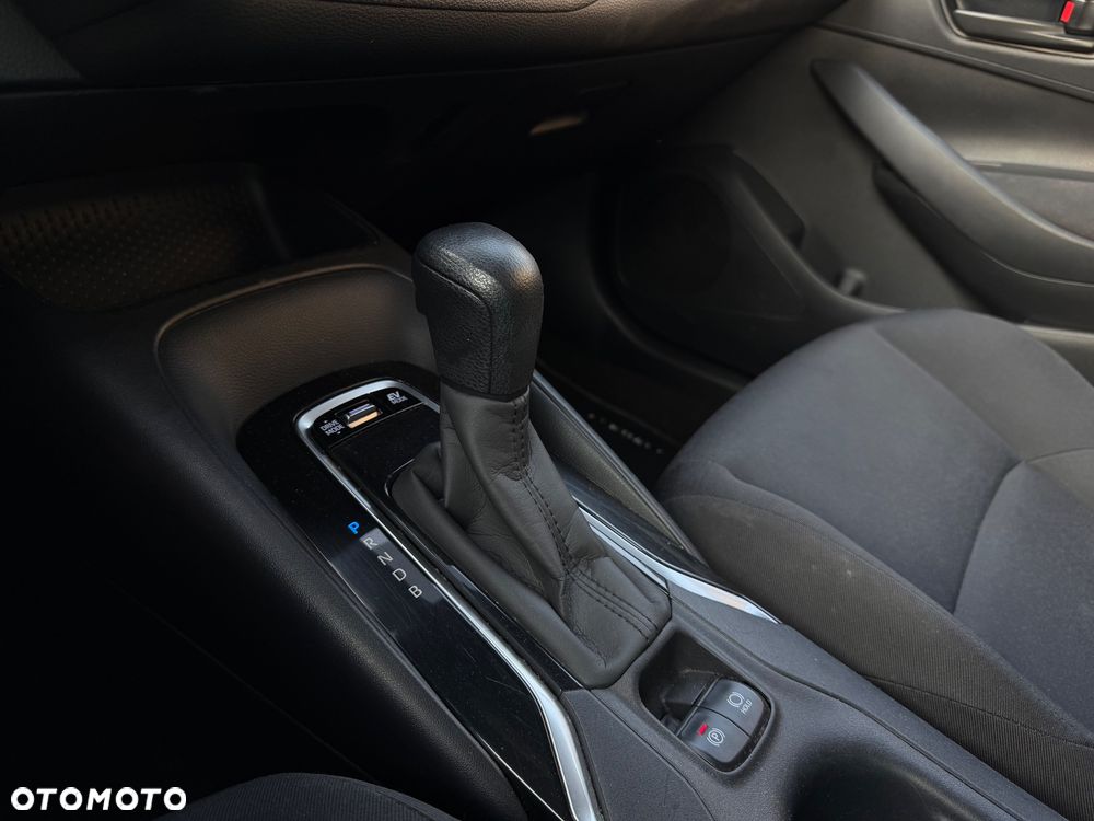 Toyota Corolla 1.8 Hybrid Comfort - 17