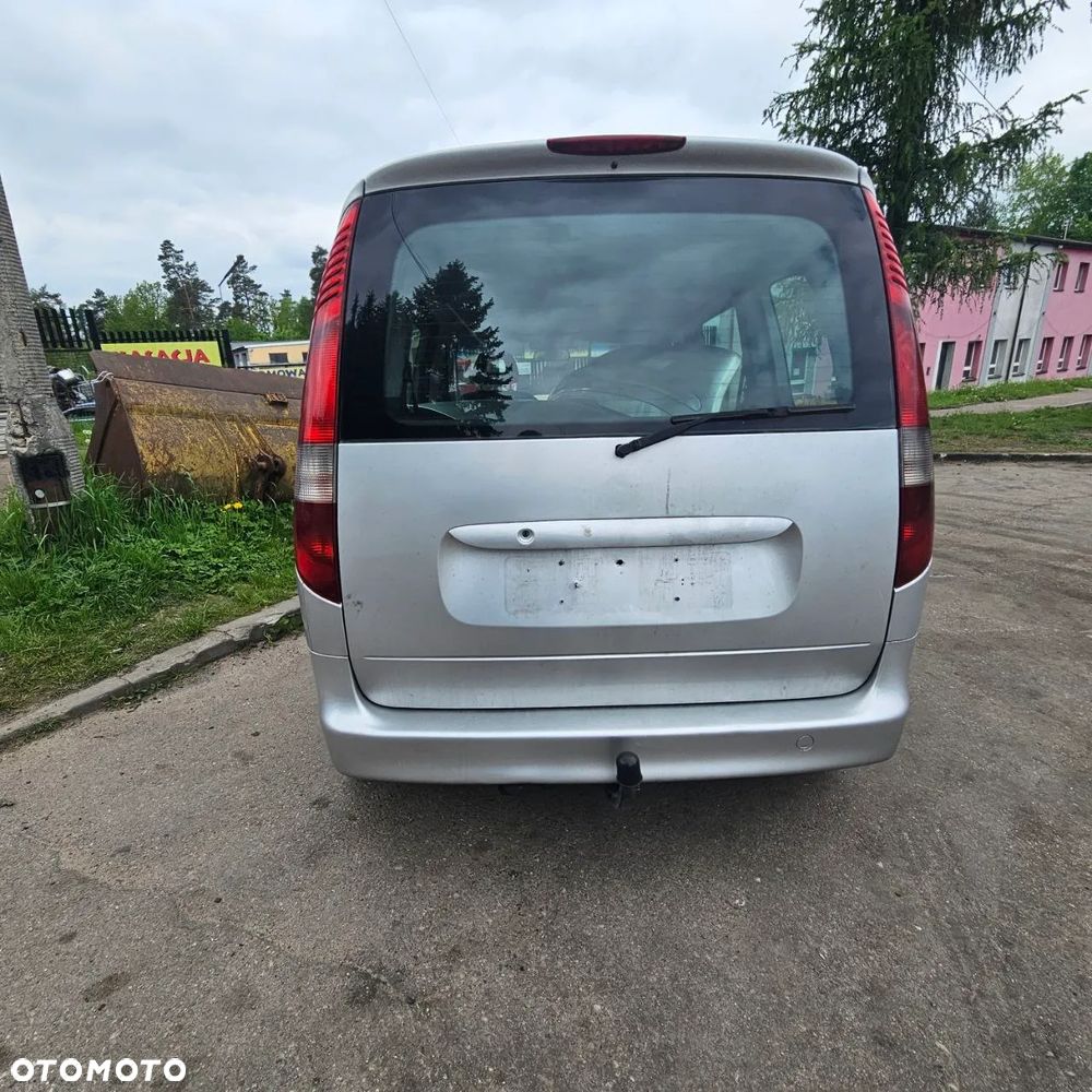 KLAPA BAGAŻNIKA / Mercedes-Benz Vaneo  (kod lak: 9744) - 1