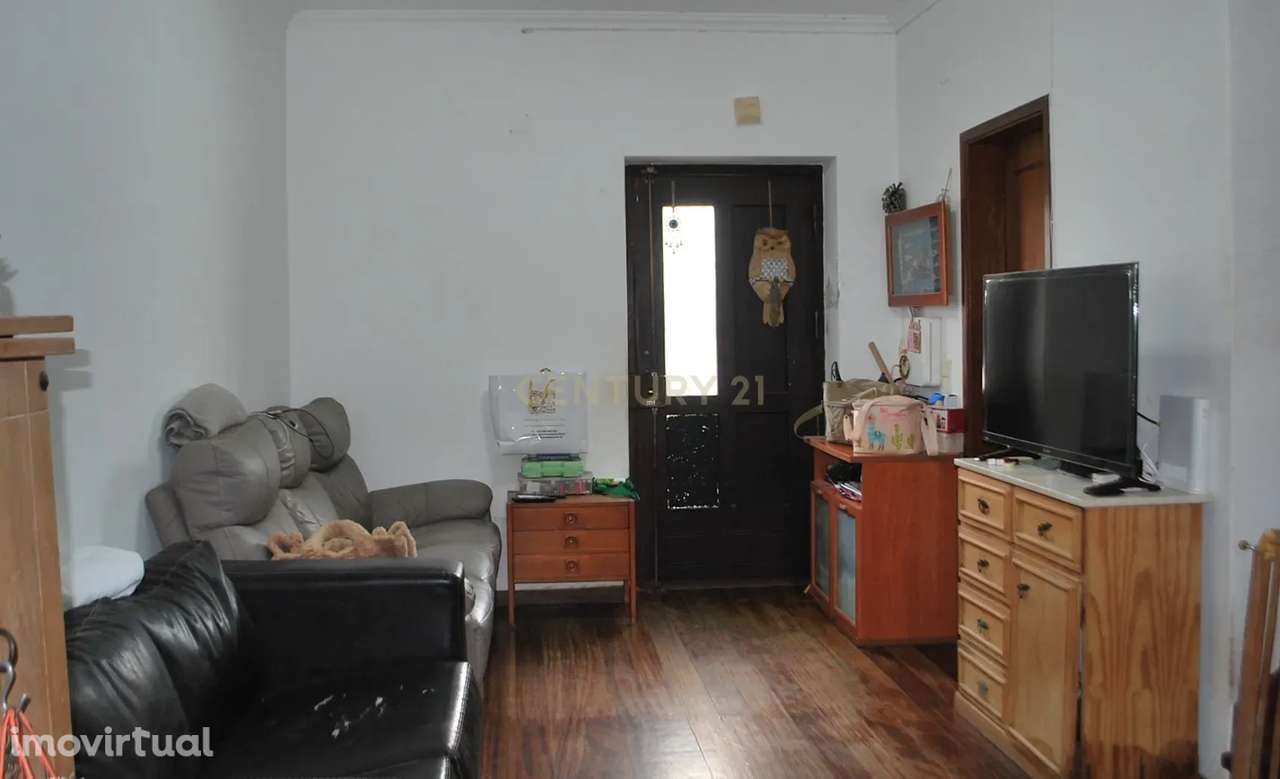 Moradia Geminada no Bairro Rosario em Almada - Grande imagem: 3/20