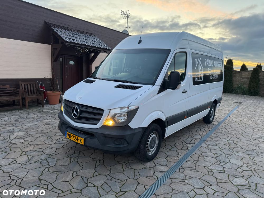 Mercedes-Benz Sprinter - 1